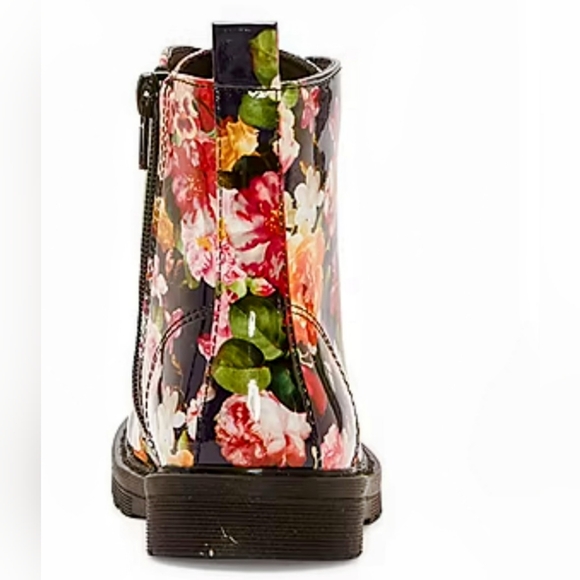 🆕️Thereabouts Girls Floral boots - Picture 4 of 5